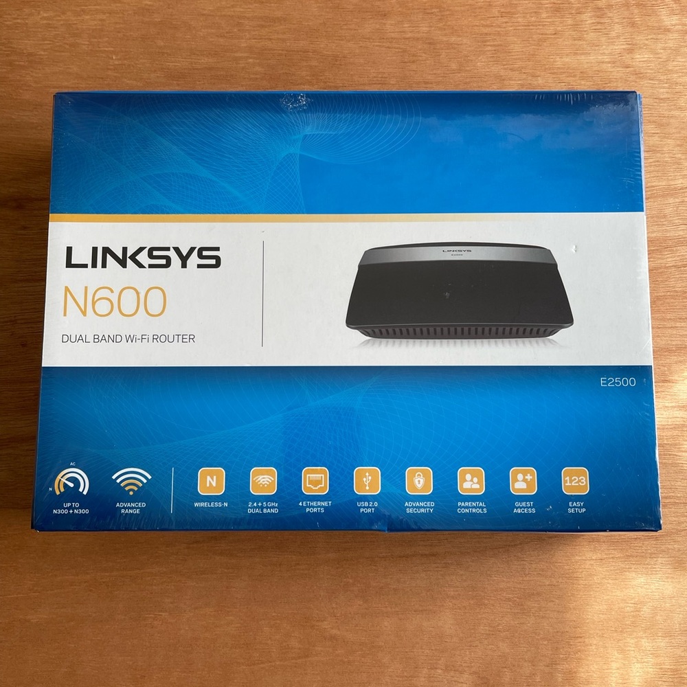 Linksys N600 Dual band‎ E2500 WiFi router NEW sealed wireless internet